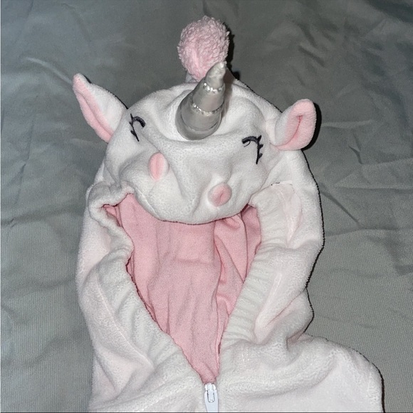 Carters unicorn costume 6-9mo - Picture 3 of 5